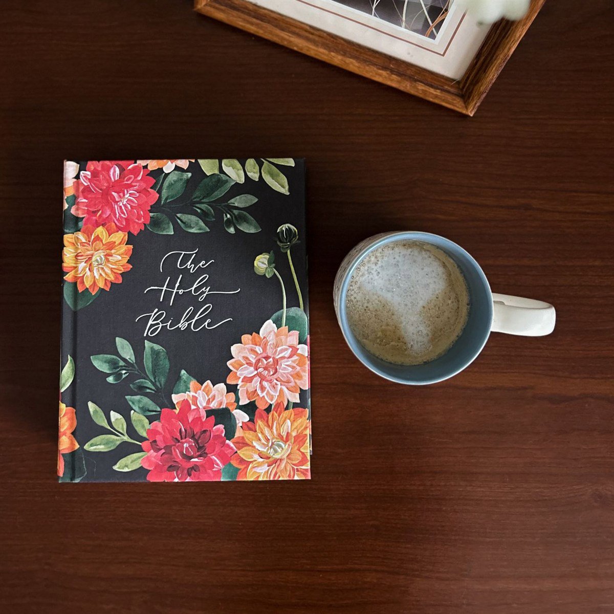 Holy Bible – Floral Hardcover (English)